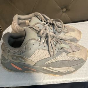Yeezy Used men size 8